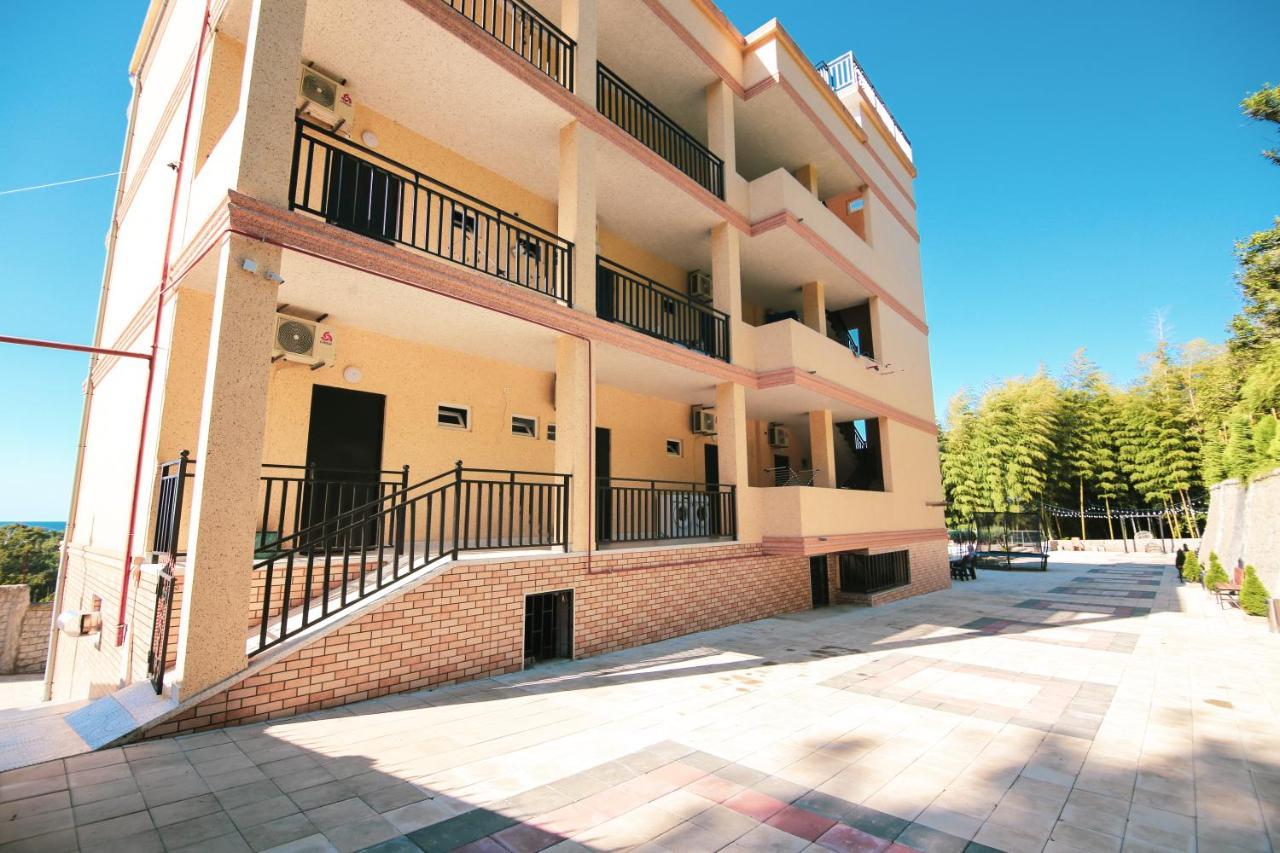 Мини - Гостиница "Любимый Дом" Ts'ikhisdziri Exterior foto